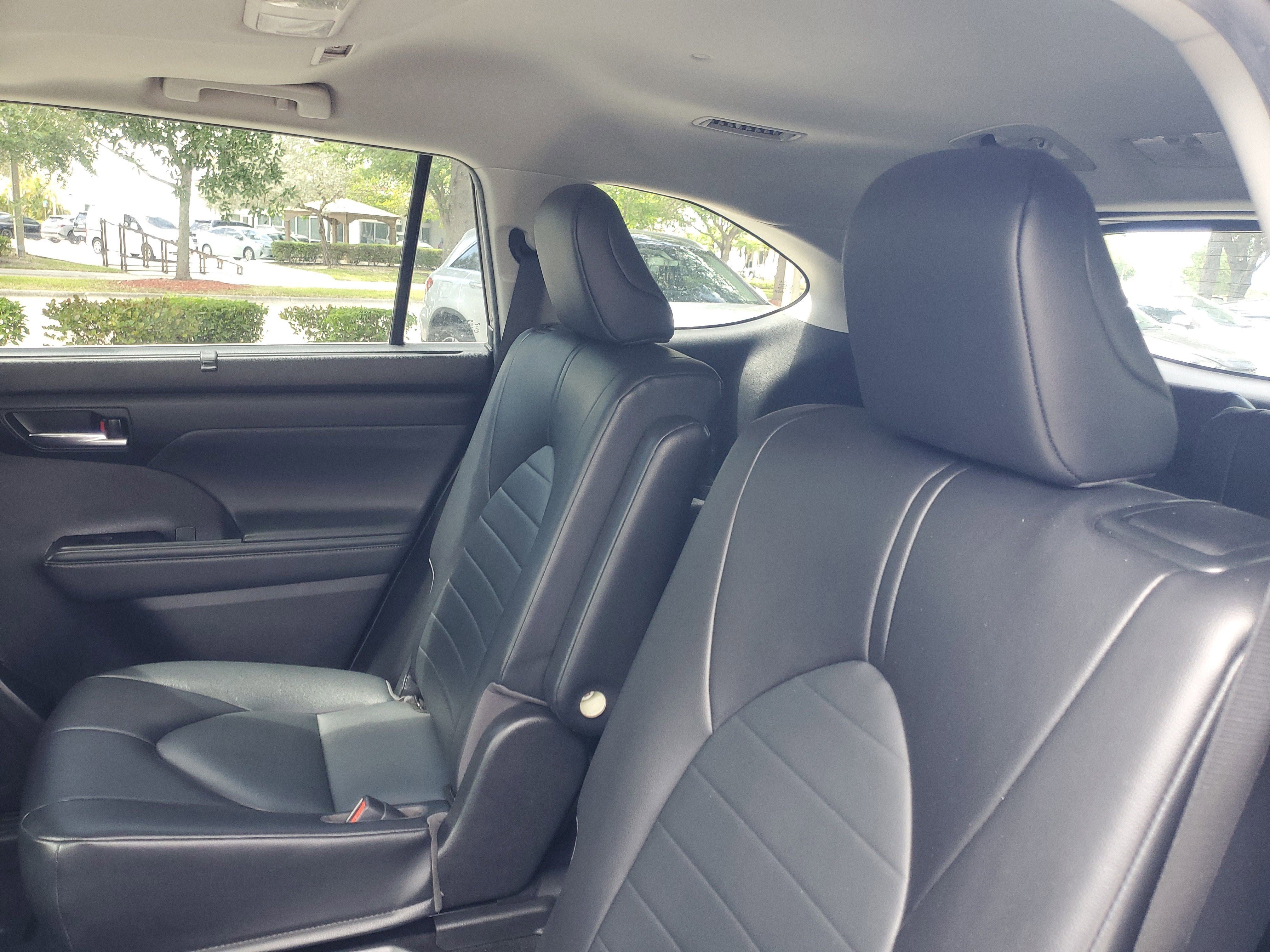 Used 2022 Midnight Black Metallic Toyota XLE image 14