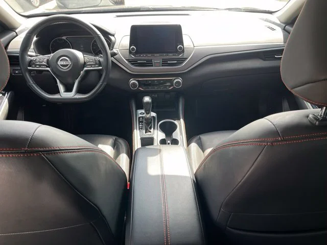 Used 2024  Nissan 2.5 SR image 16