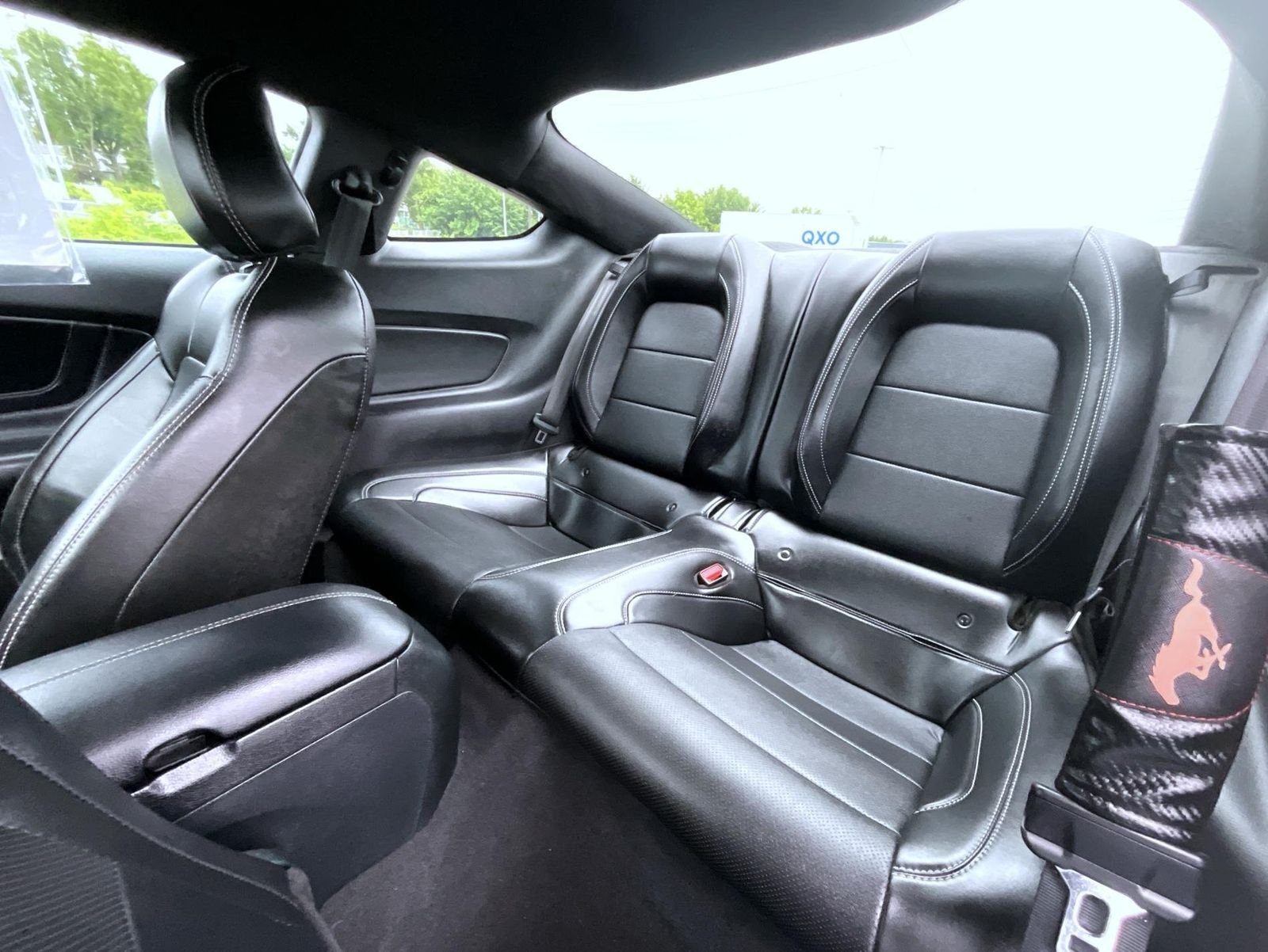 Used 2022 White Ford GT Premium image 20