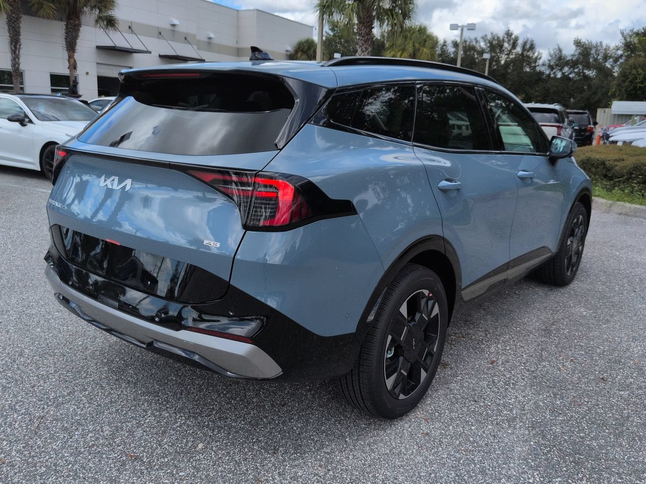 New 2027 Heritage Blue Kia SX-Prestige image 5