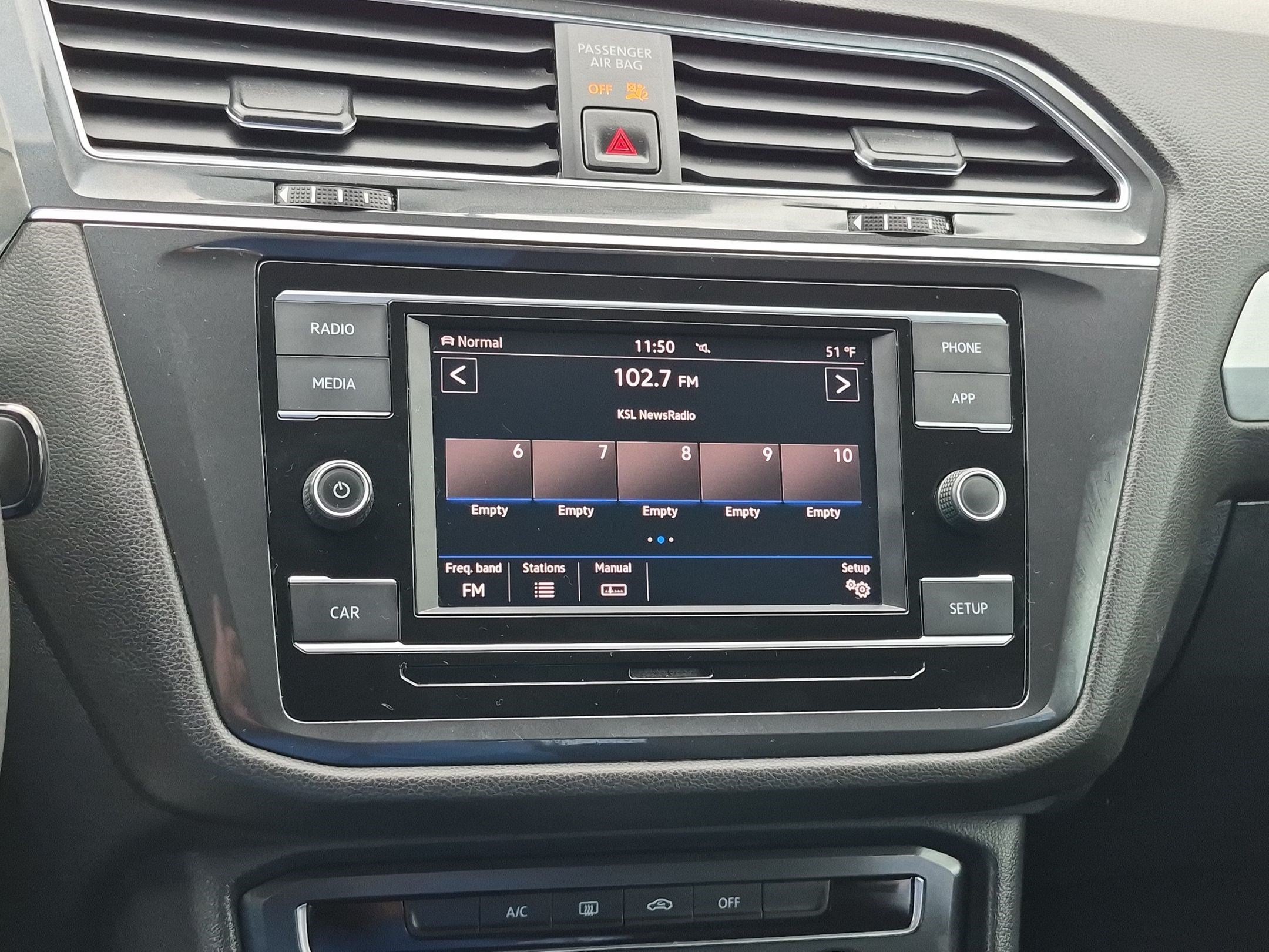Used 2019 Blue Metallic Volkswagen S image 20