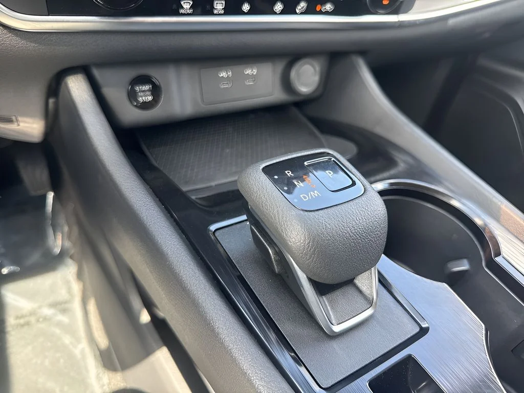 Used 2025 Blue Nissan SV image 16