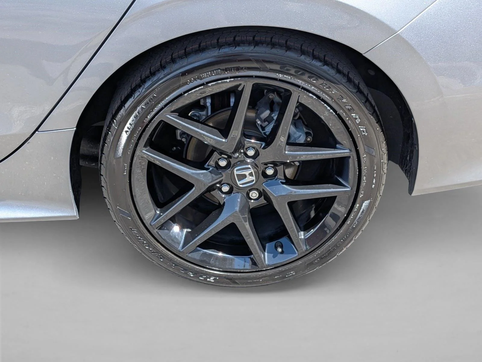 Used 2022 Lunar Silver Metallic Honda Sport image 21