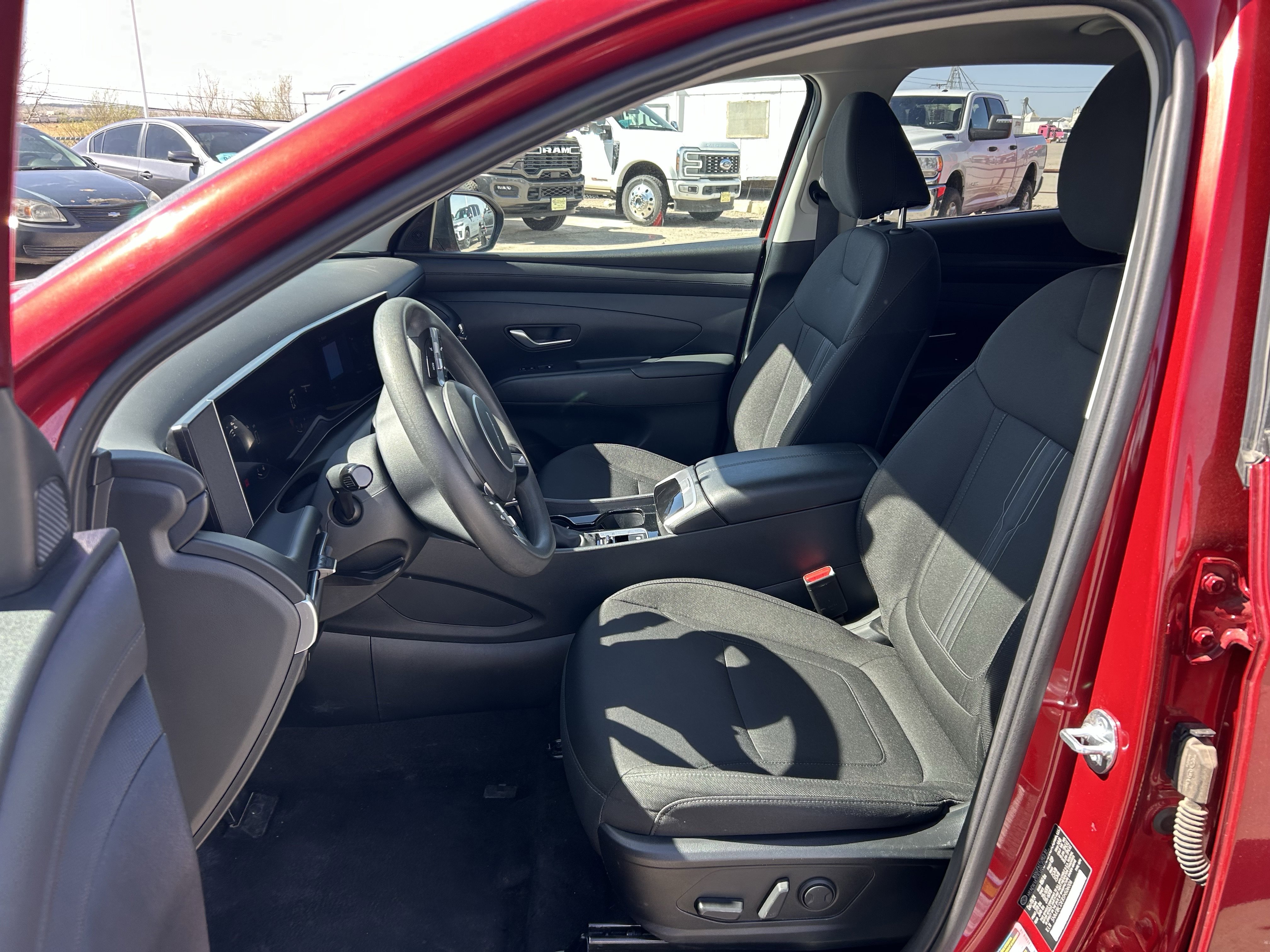 Used 2025 Ultimate Red Hyundai SEL image 10