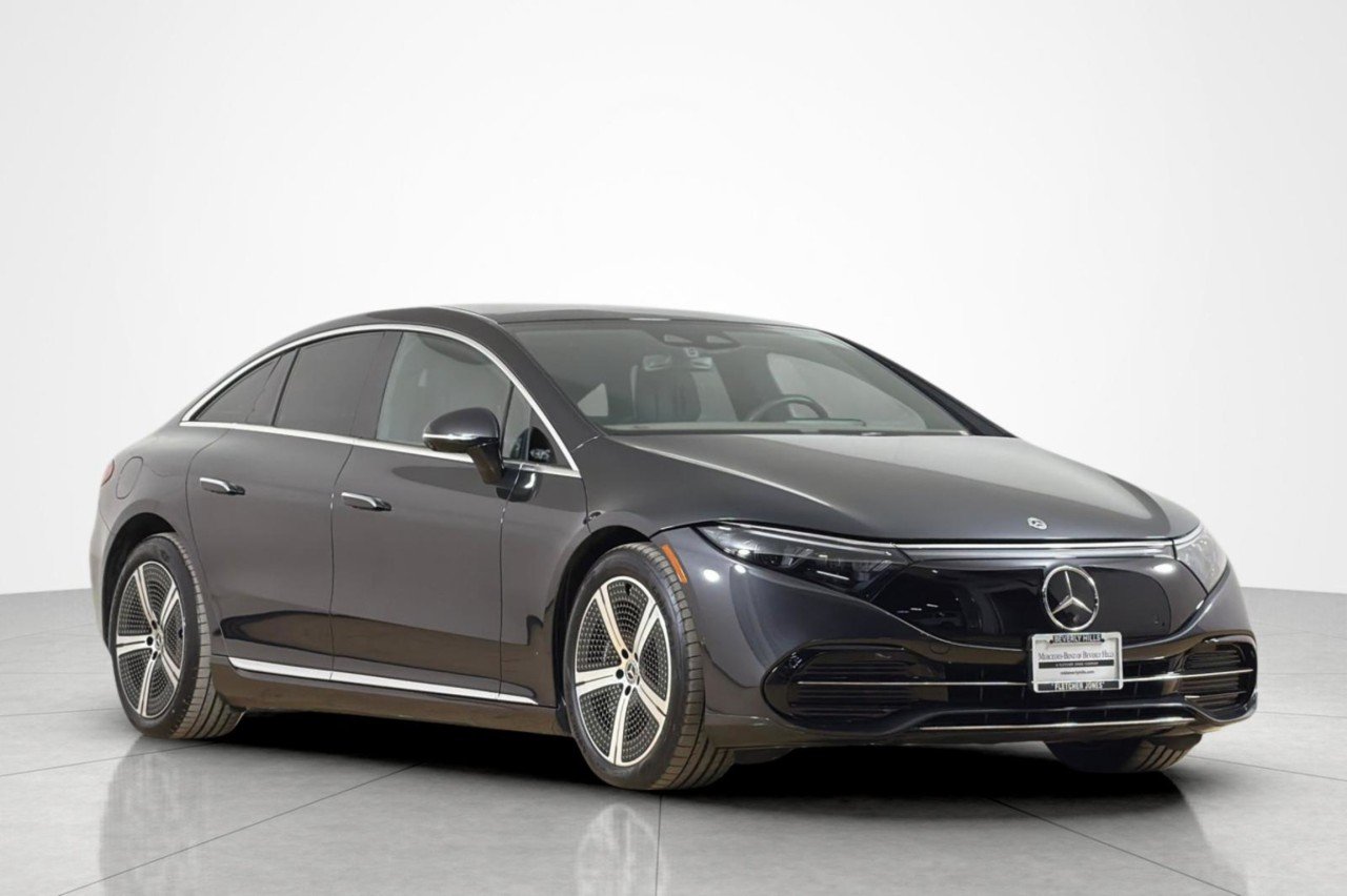 Certified Used 2023 Graphite Grey Metallic Mercedes-Benz EQS 450+ image 7