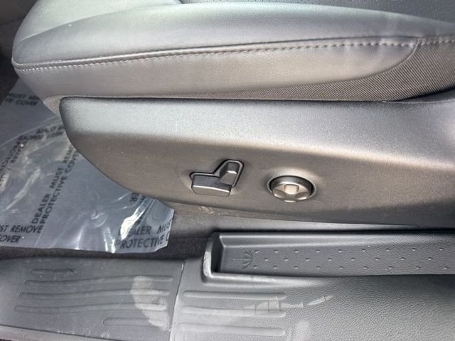 2026 Chrysler Pacifica Select - Photo 31