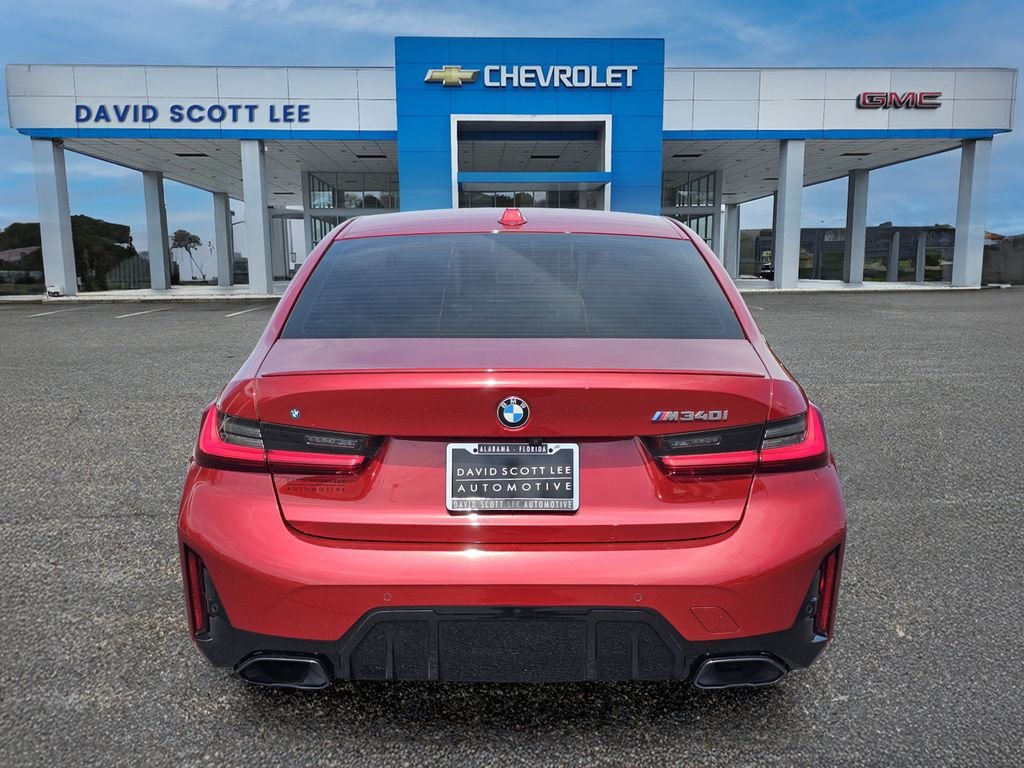 Used 2025 Red BMW M340i image 10