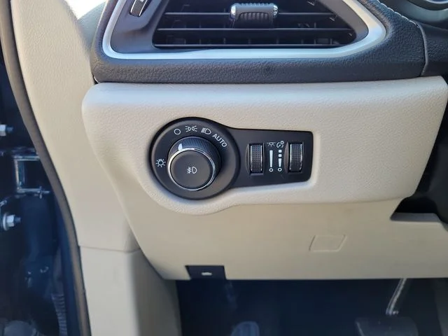 Used 2022 Blue Chrysler Touring L image 24