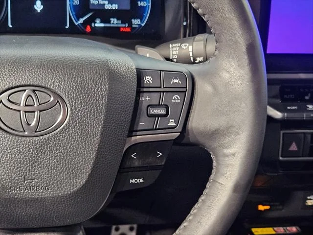 Certified Used 2025 WIND CHILL PEARL Toyota  image 28