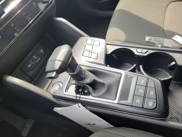Used 2026 White Kia LX image 19