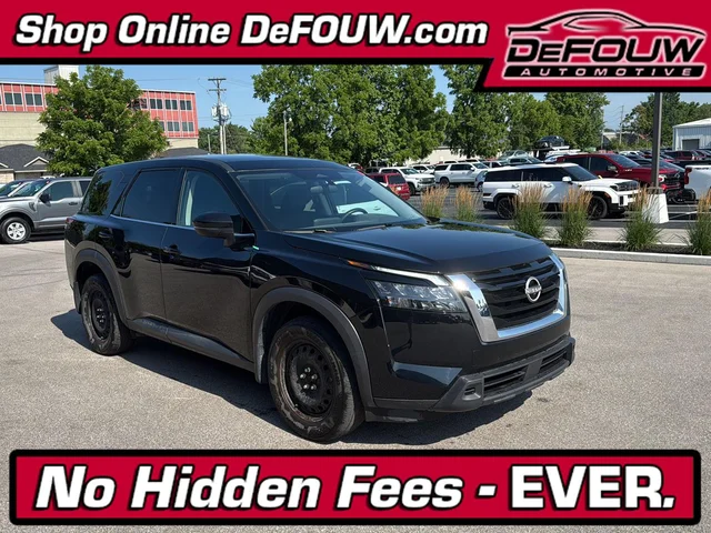 2024 Nissan Pathfinder S
