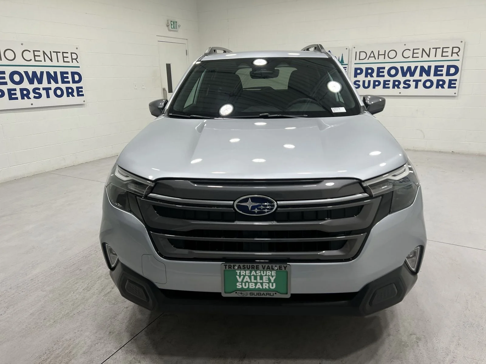New 2026 ICE SILVER METALLIC Subaru Premium Hybrid image 3