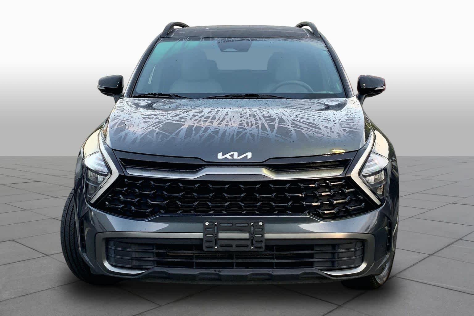 Used 2023 Gravity Gray Kia X-Line image 4