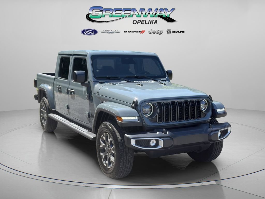 2026 Jeep Gladiator Sahara Auto's photo
