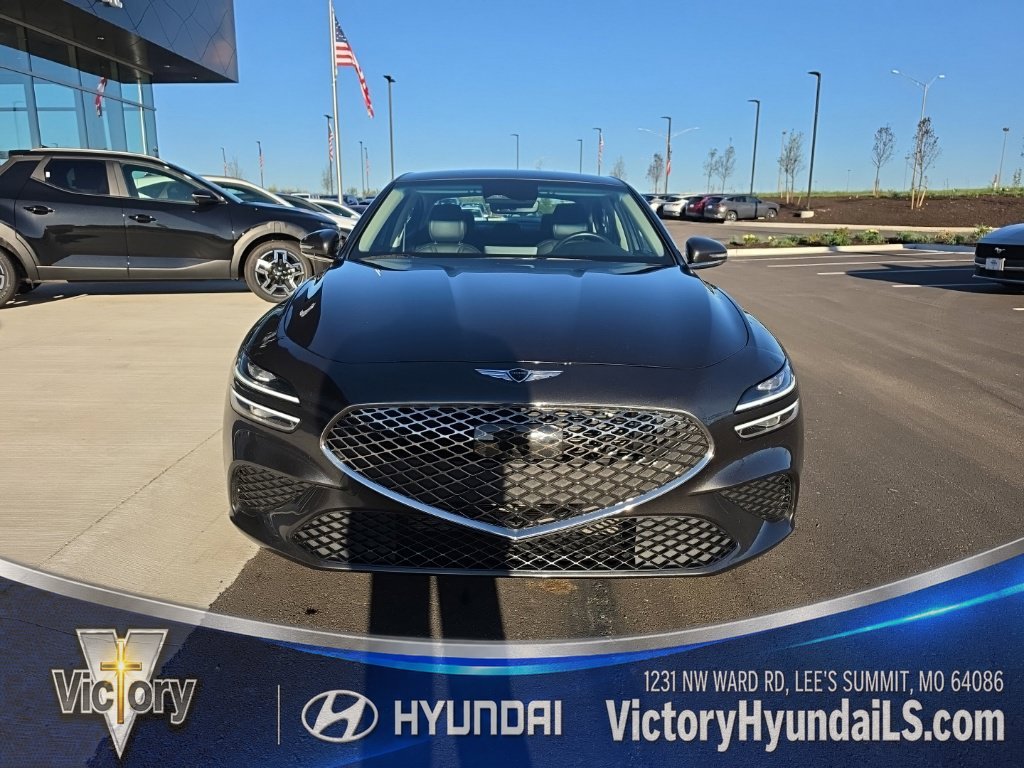 Used 2025 Gray Genesis 2.5T image 9