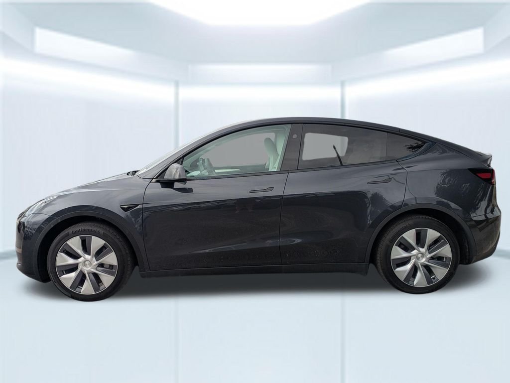 Used 2024 Tesla Model Y Long Range with VIN 7SAYGAEE8RF991359 for sale in Pensacola, FL