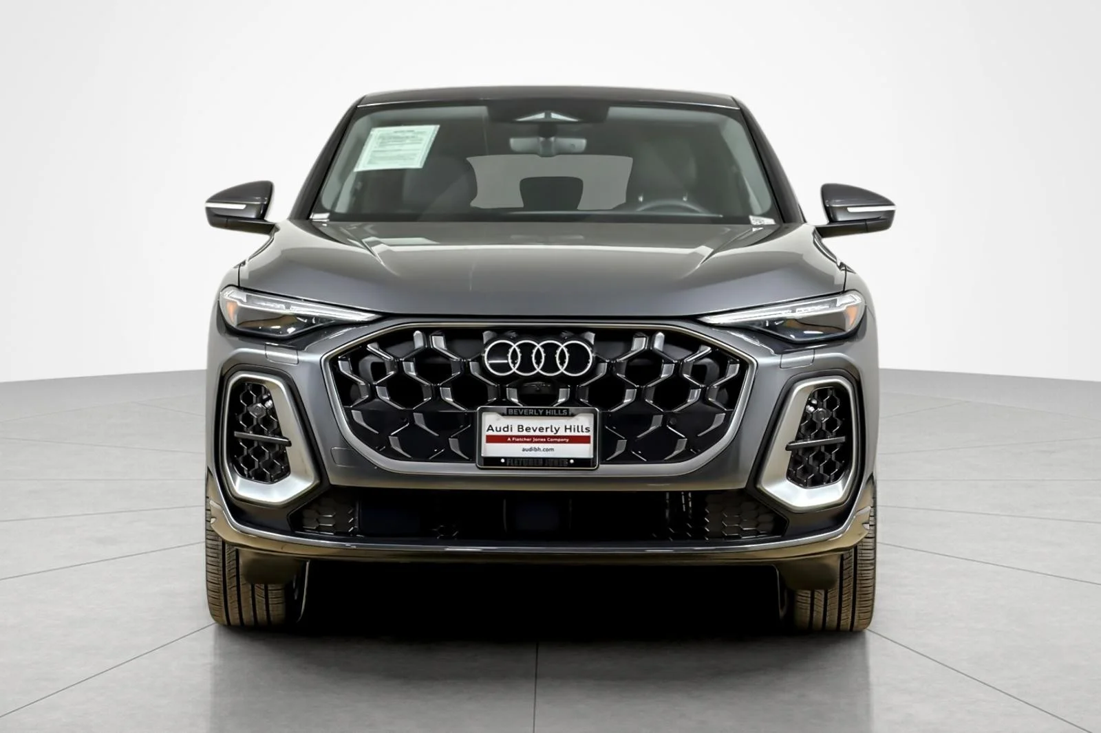 Used 2026 Daytona Gray Pearl Effect Audi Premium Plus 2.0 TFSI quattro image 8