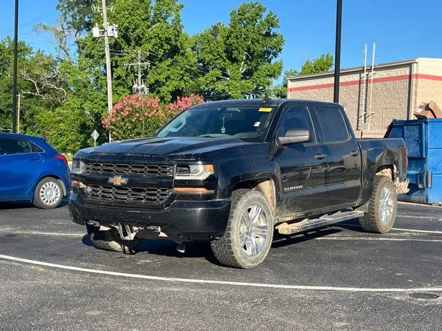 Used 2018 Black Chevrolet Custom image 2