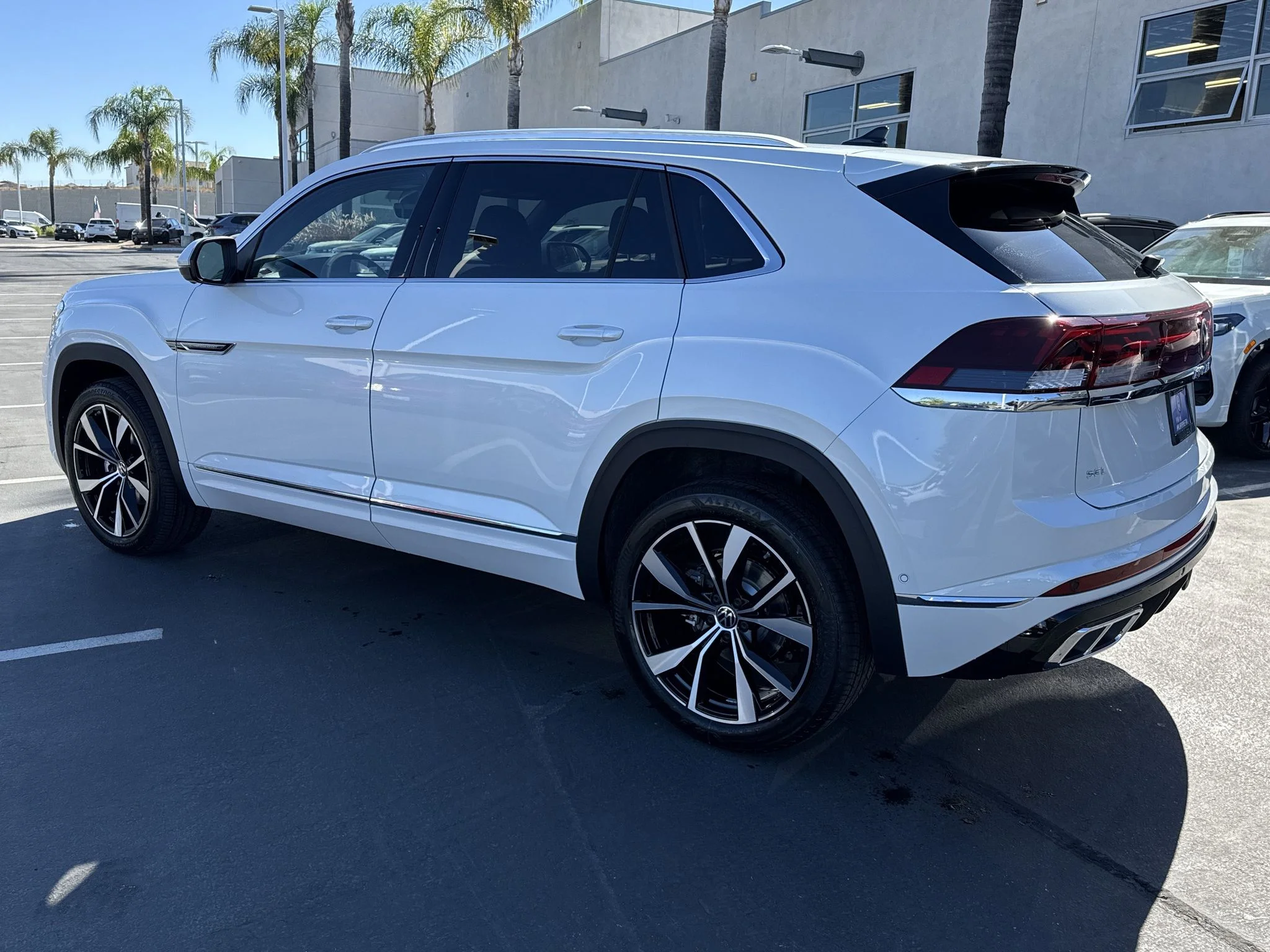 New 2026 Opal White Pearl Volkswagen 2.0T SEL Premium R-Line image 6