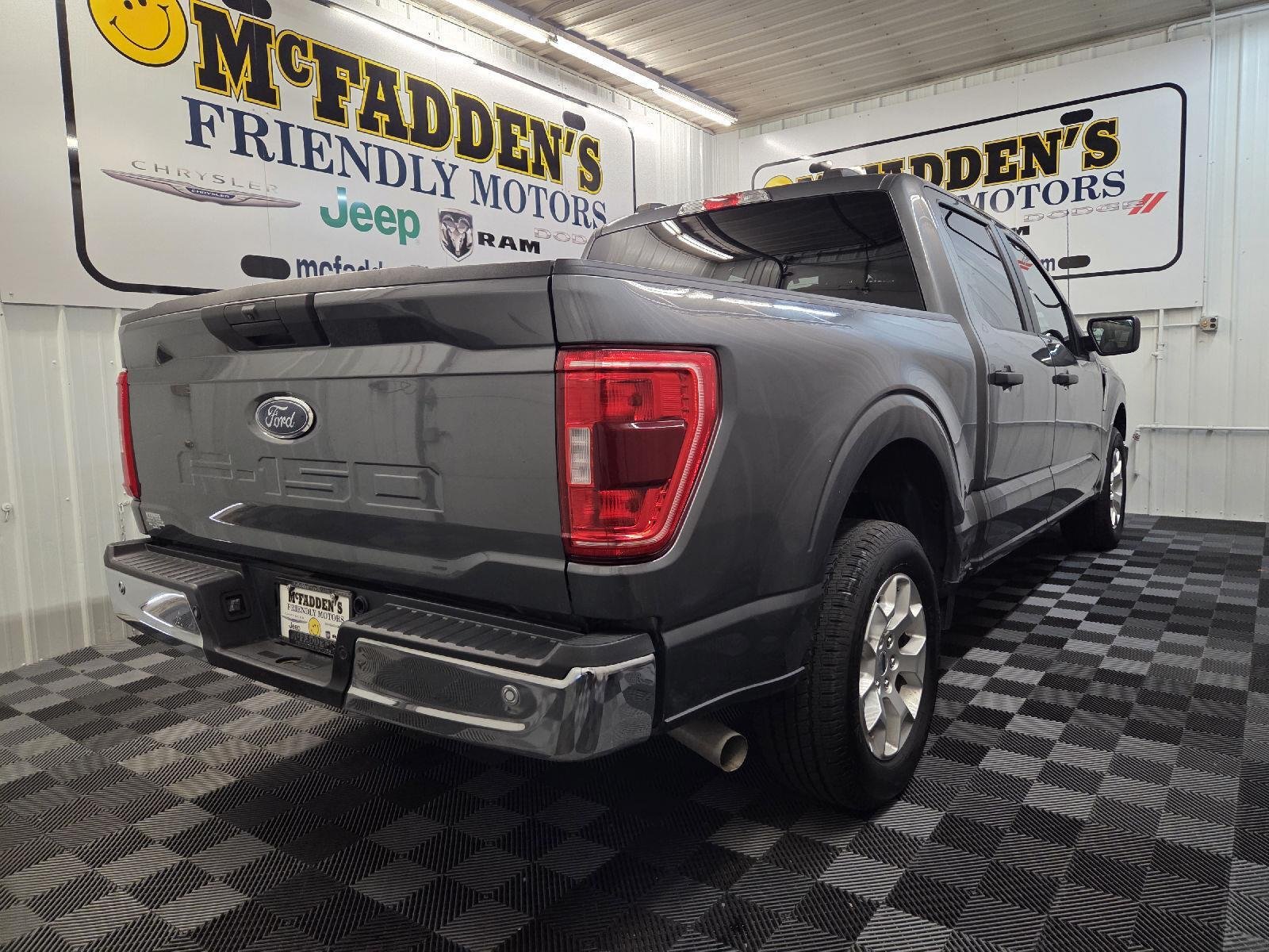 Used 2023 GRAY Ford XLT image 3