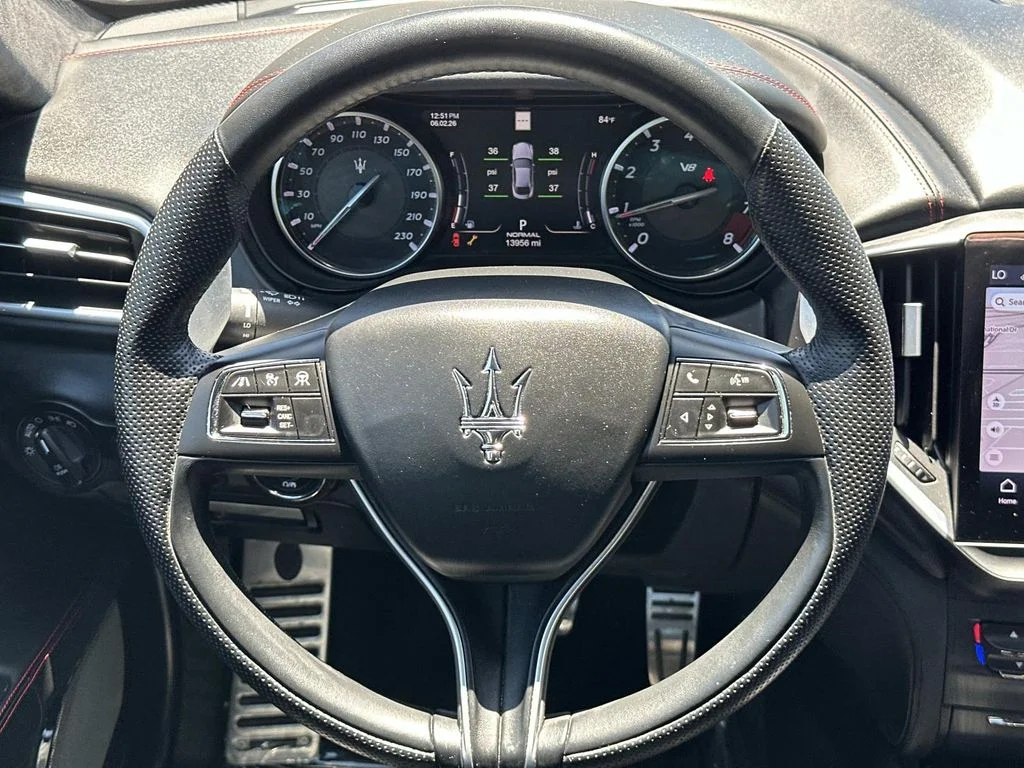 Used 2022 Rosso Tributo (Red) Maserati Trofeo image 21
