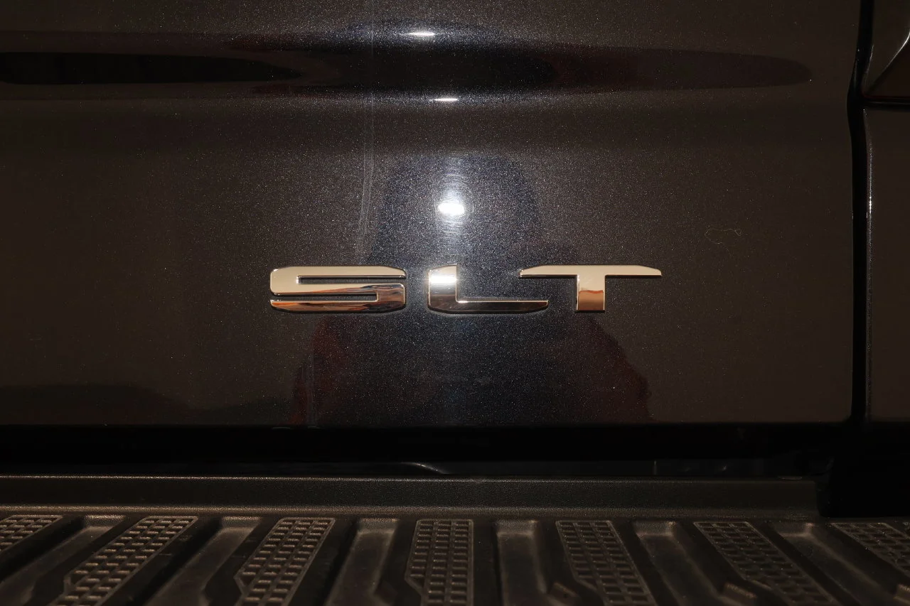 2023 GMC Sierra 1500 SLT - Photo 38