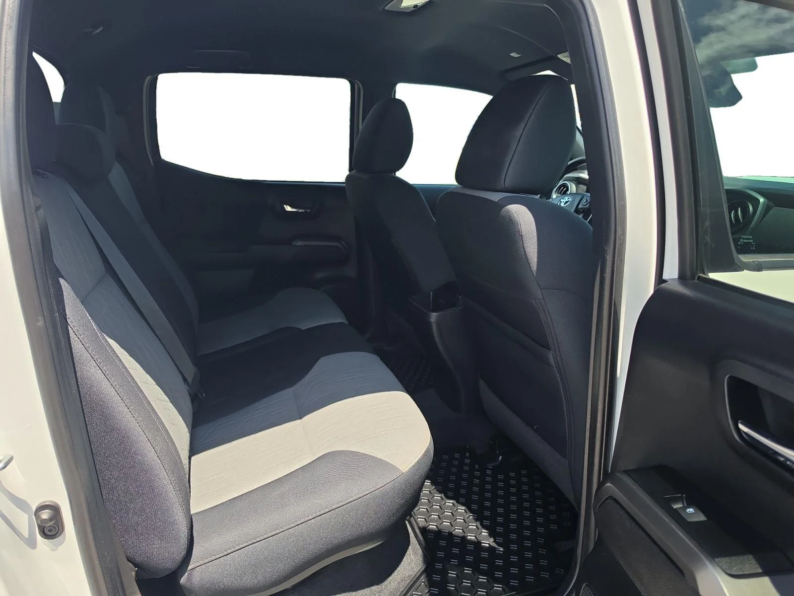 Used 2021 WHITE Toyota TRD Sport image 22