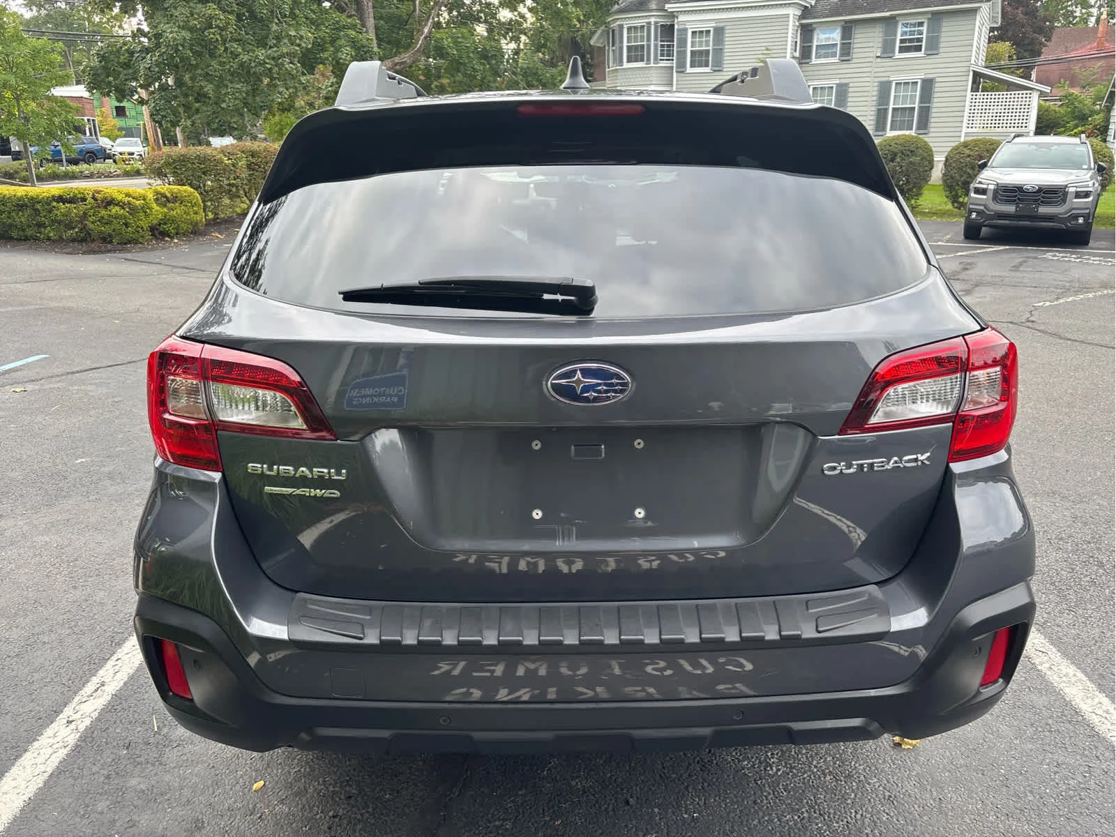 Used 2018 Magnetite Gray Metallic Subaru Limited image 4