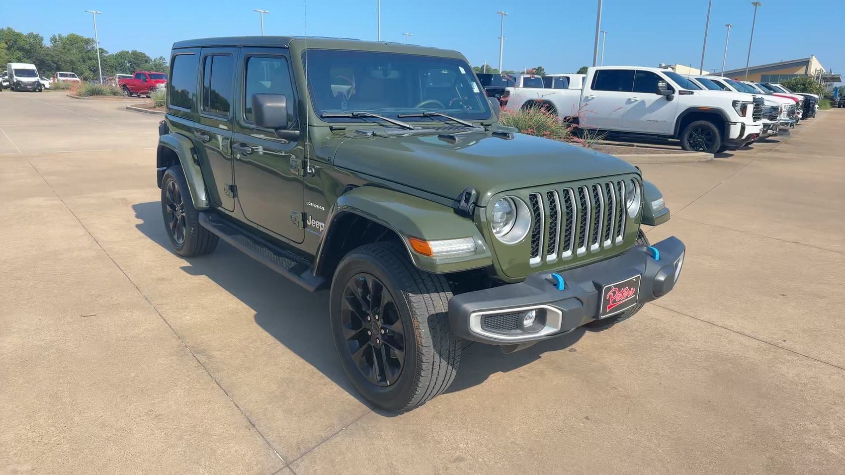 Used 2023 Sarge Green Clearcoat Jeep Sahara image 3