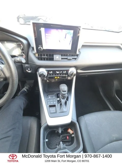 Used 2025 White Toyota XLE image 9