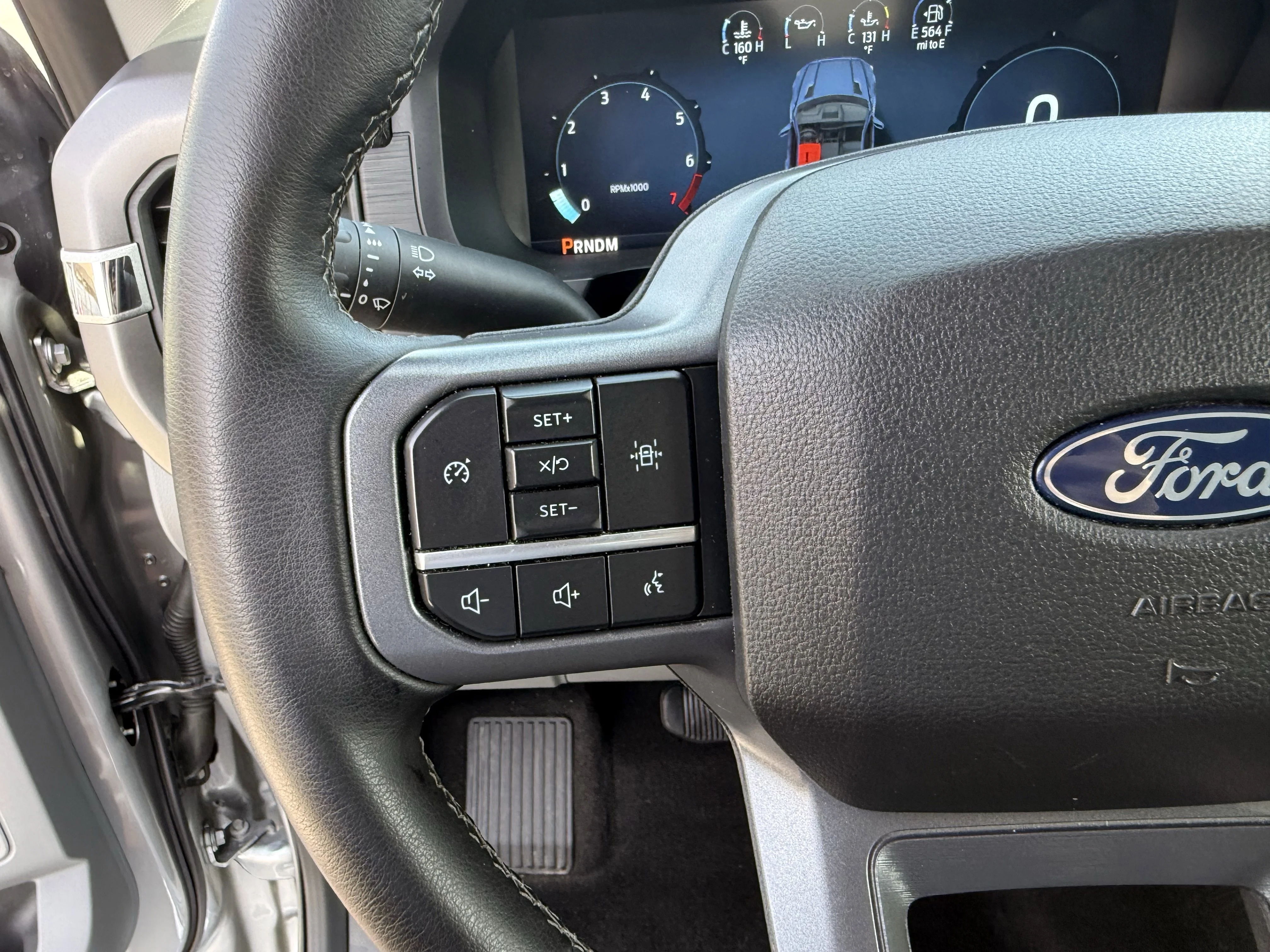 Used 2025 Silver Metallic Ford XLT image 18