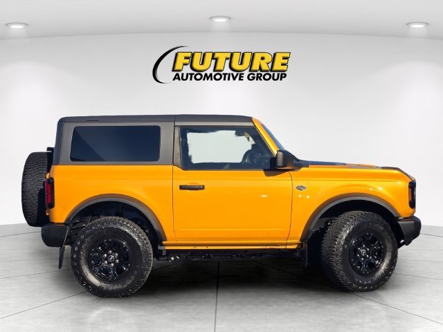 Used 2022 Orange Ford Wildtrak image 3