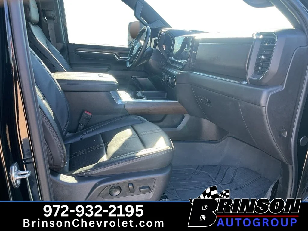 Used 2024 Black Chevrolet High Country image 7