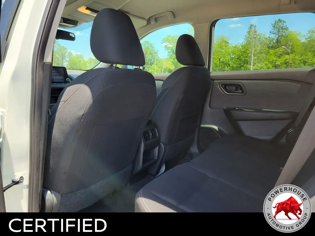 Used 2023 White Nissan S image 15