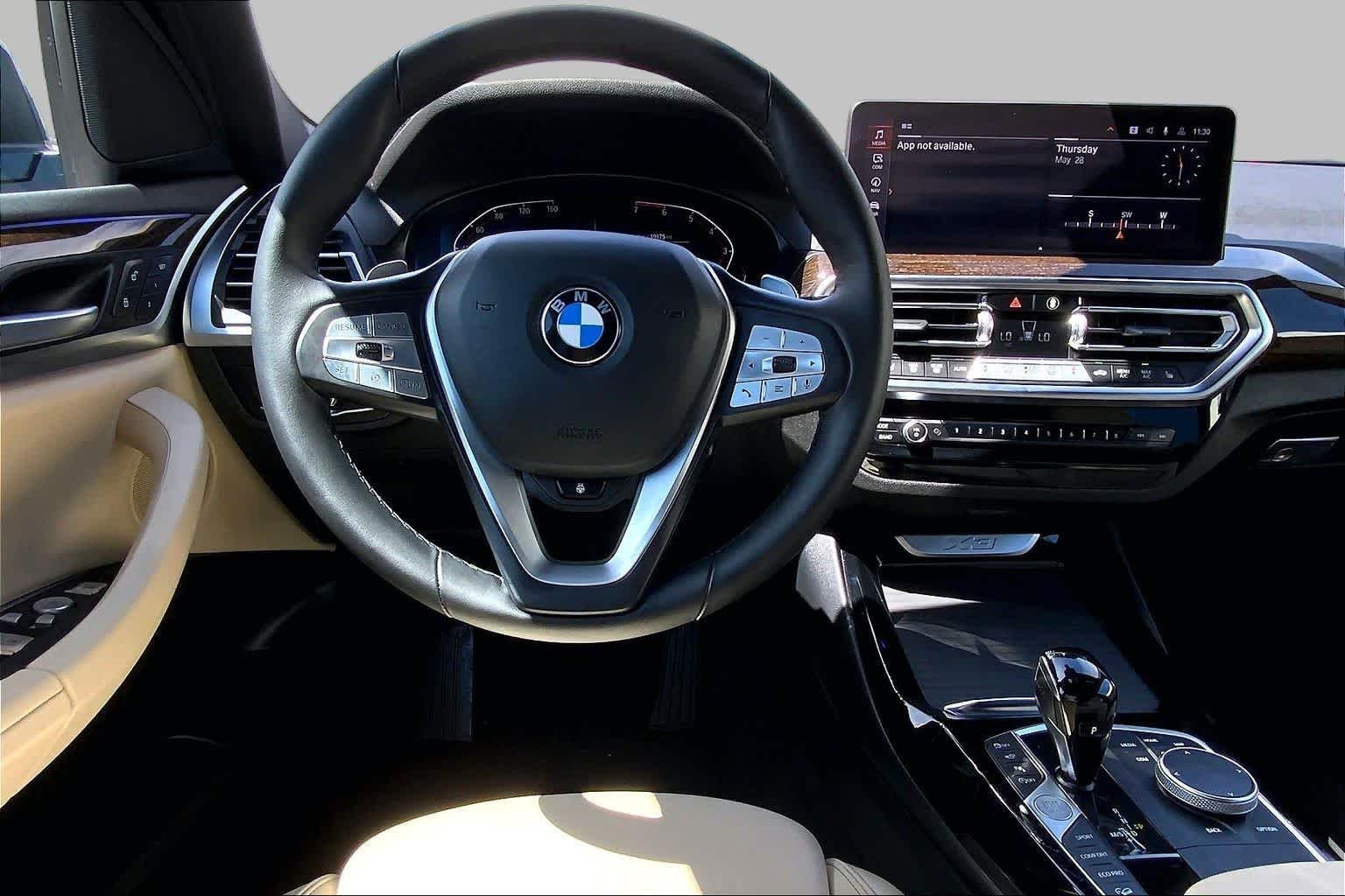 Used 2023 Phytonic Blue Metallic BMW xDrive30i image 5