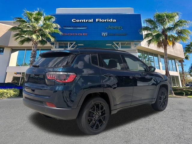 New 2026 Fathom Blue Pearl-Coat Exterior Paint Jeep Latitude image 5