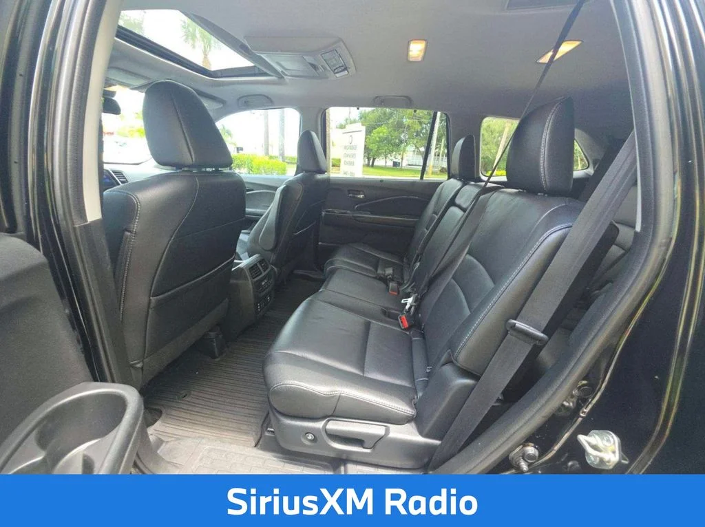 Used 2017 Black Honda Touring image 6