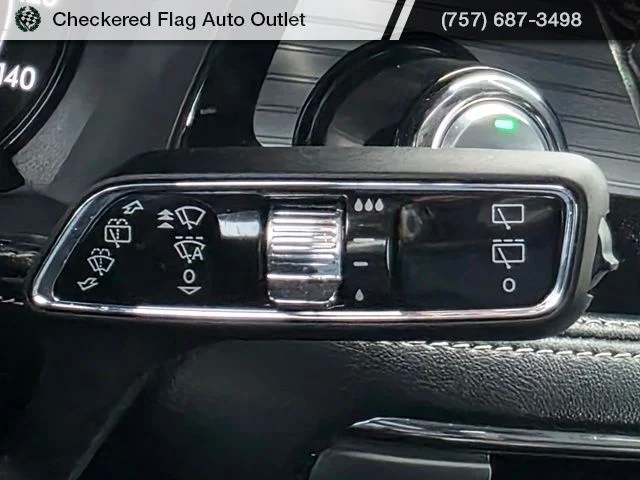Used 2022 Black Metallic Lincoln Standard image 29