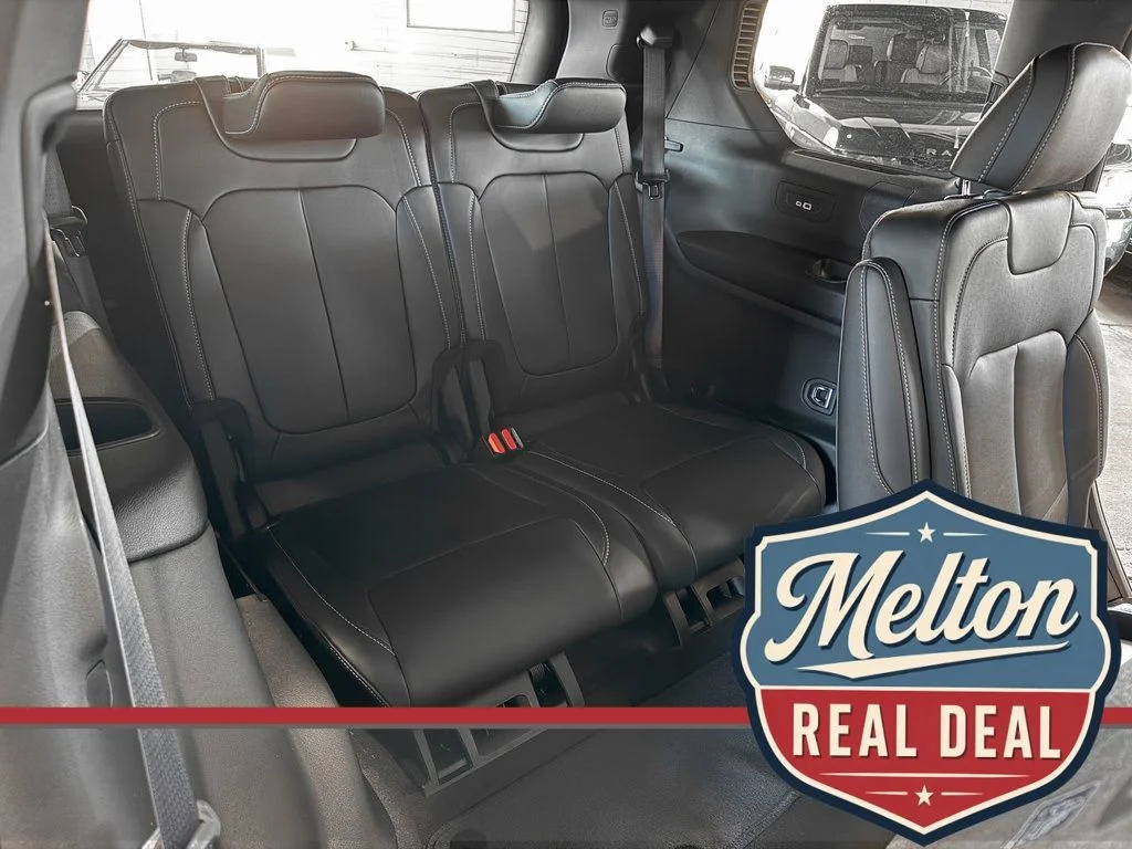 New 2025 Gray Jeep Limited image 38