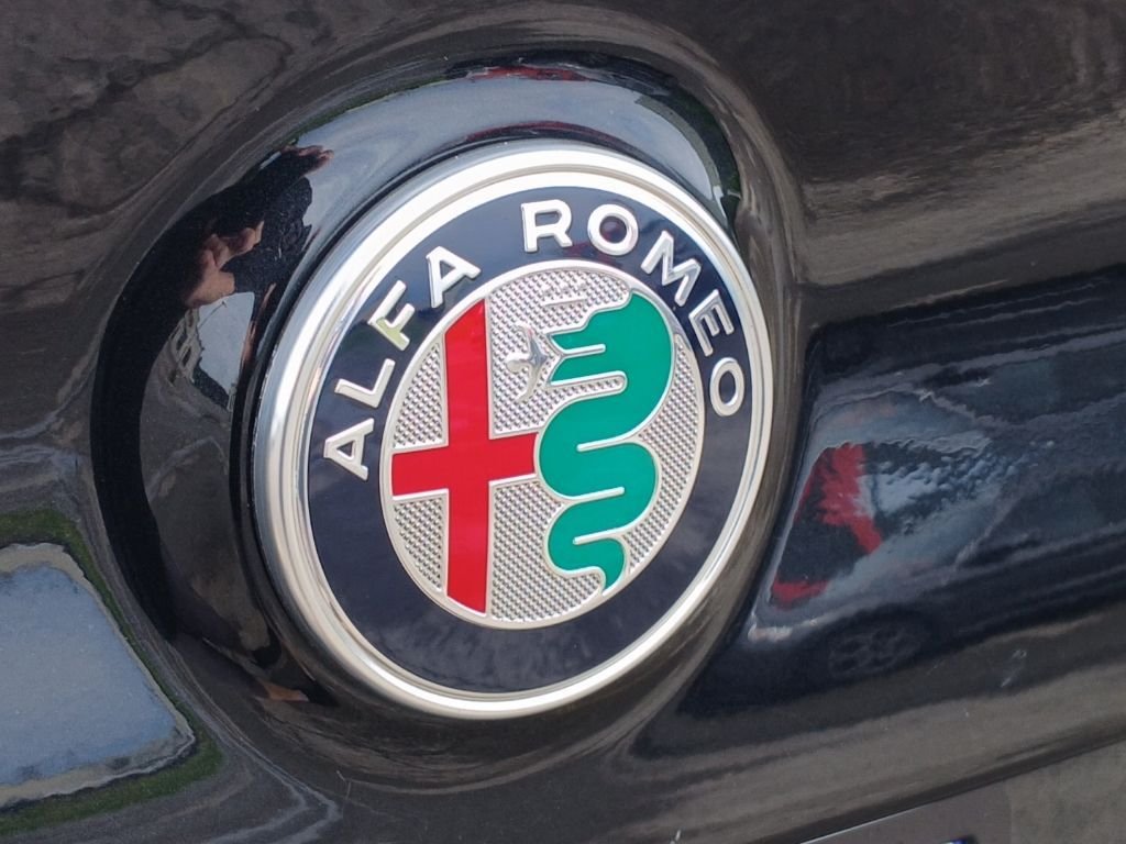 Used 2022 Black Alfa Romeo Sprint image 31