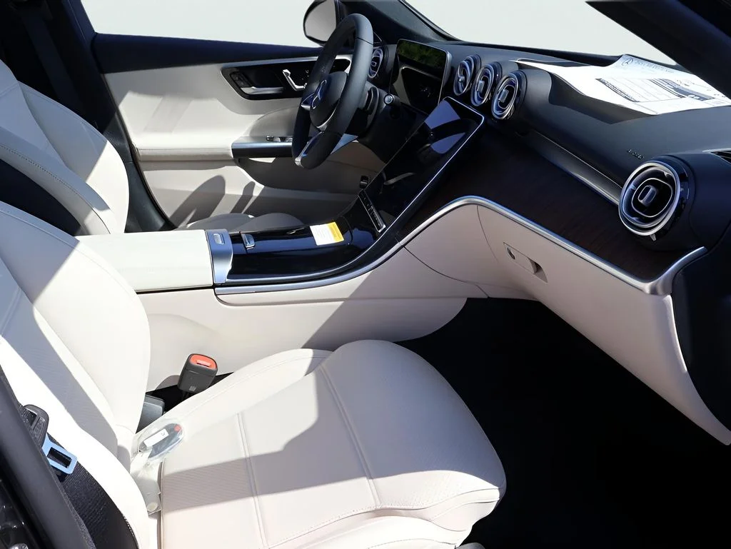 2025 Mercedes-Benz C-Class Sedan C 300 - Photo 11