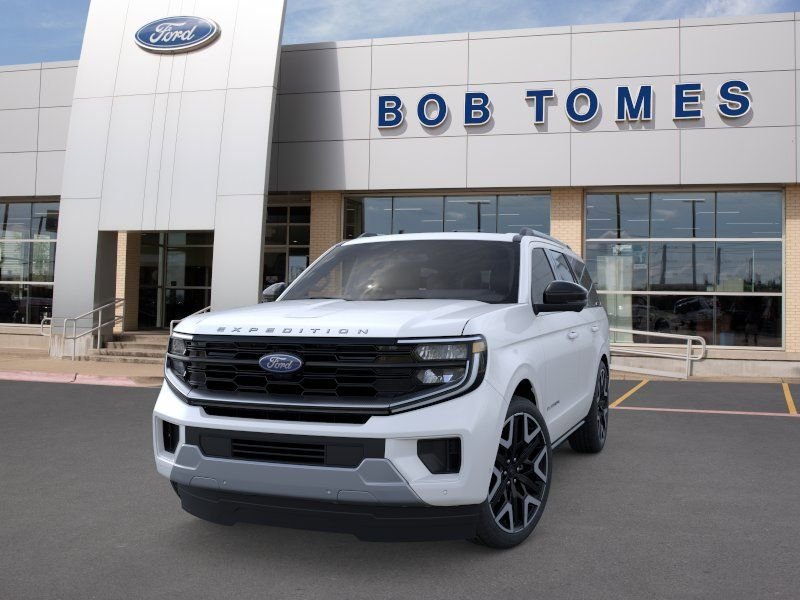 New 2026 Star White Metallic Tri-Coat Ford Platinum® image 2