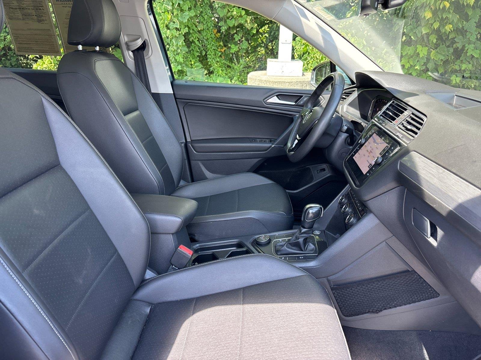 Used 2020 Silk Blue Metallic Volkswagen SEL image 40