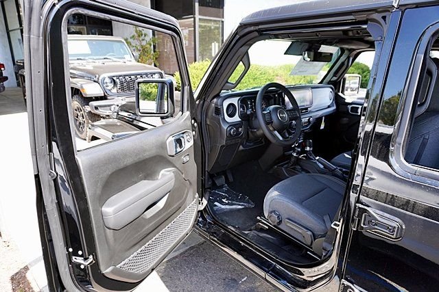 2025 Jeep Gladiator Sport S - Photo 43