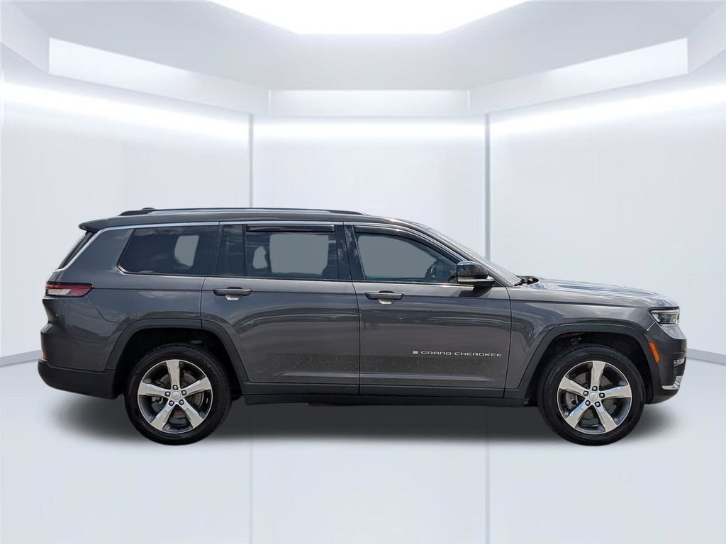 Used 2021 Gray Jeep Limited image 7