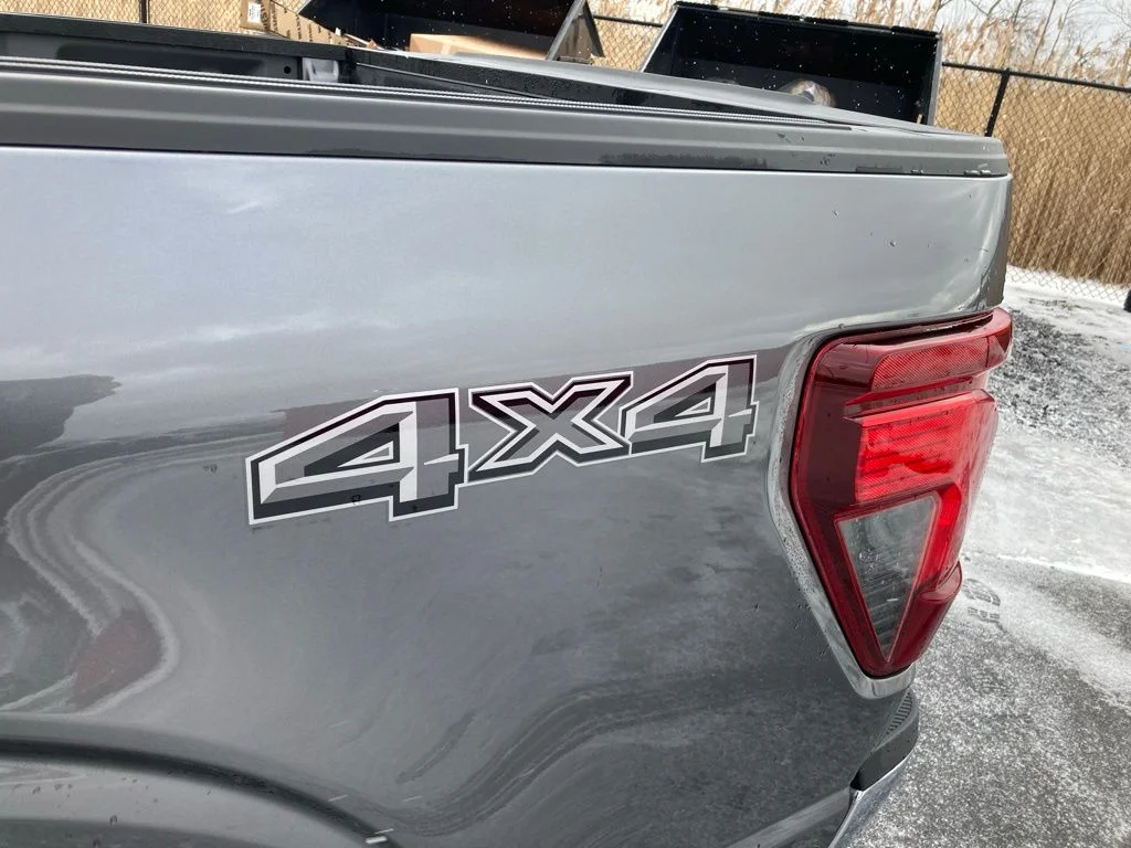 Used 2025 Gray Ford XLT image 13
