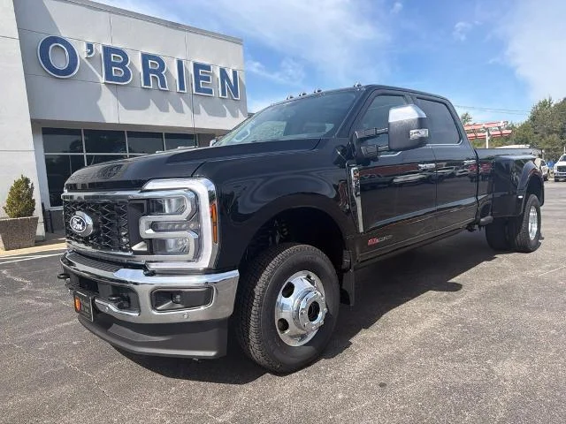 New 2027 Agate Black Metallic Ford F-350® Lariat® image 34
