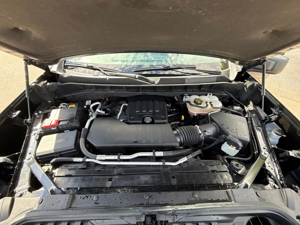 Used 2024 Black Chevrolet Custom image 26