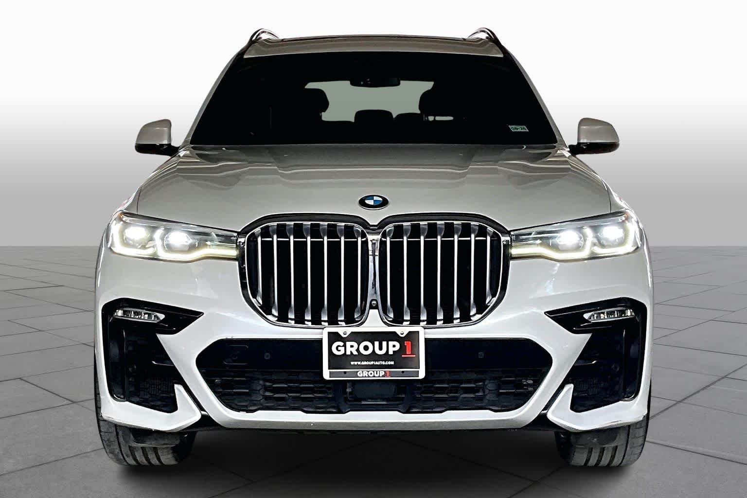 Used 2019 Mineral White Metallic BMW xDrive50i image 3