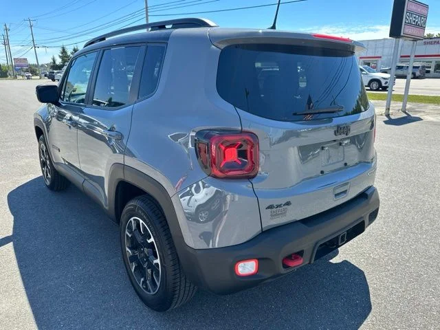 Used 2023 Gray Jeep Trailhawk image 4